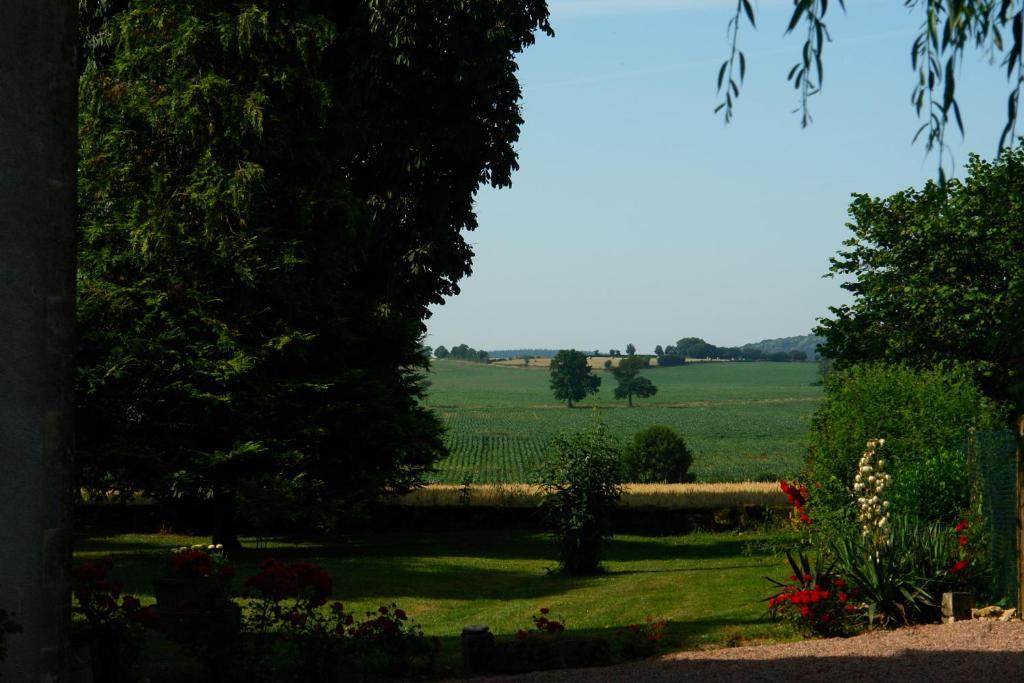 Chambres D'Hotes - Domaine Des Perrieres Crux-la-Ville Eksteriør billede